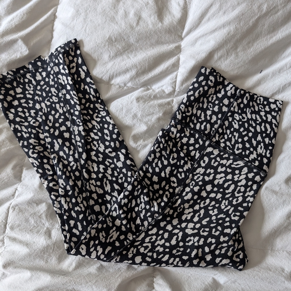 Athleta salutation tight